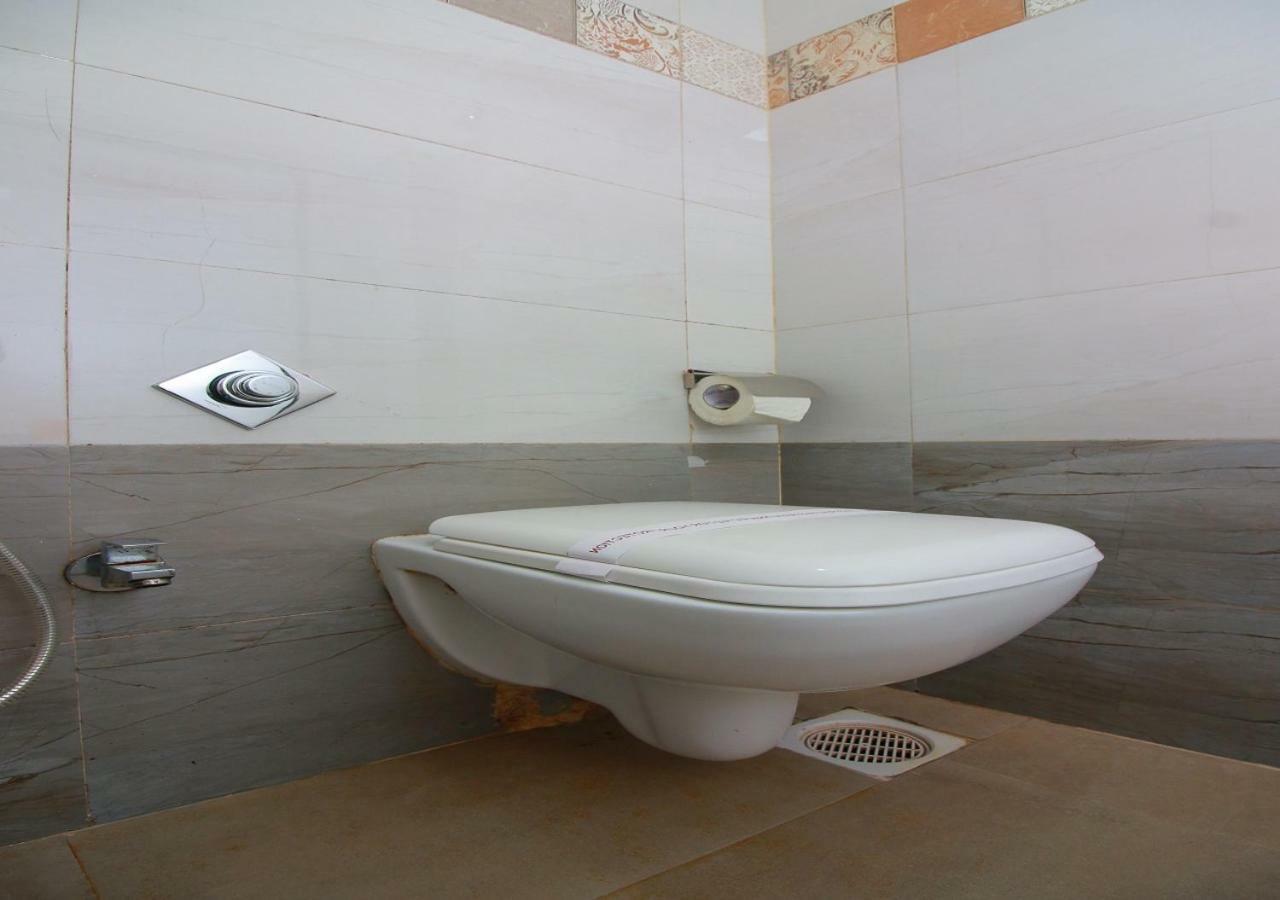 Hotel Pearl Navi Mumbai Exterior foto